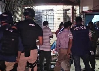 সাভারে জেএমবির আস্তানায় অভিযান: ১৫ বোমাসহ গ্রেফতার ১