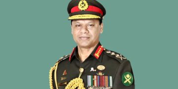 সাবেক সেনাপ্রধান শফিউদ্দিন আহমেদকে দুদকে তলব