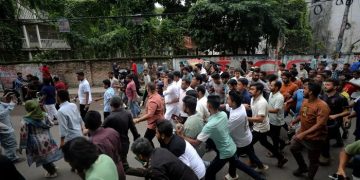 জবি-ঢাকা কলেজসহ বিভিন্ন স্থানে ছাত্রদল-ছাত্রশিবির সংঘর্ষ