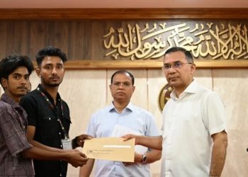জুলাই অভ্যুত্থানে শহীদ পরিবারের ৭৪ জনকে নিয়োগপত্র দিলেন প্রধানমন্ত্রী