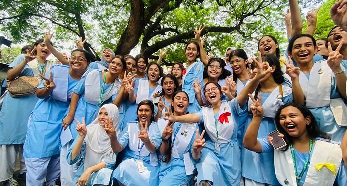 এসএসসি-সমমানের ফল প্রকাশ, পাসের হার ৬২.২৫