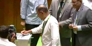 রাষ্ট্রপতি নির্বাচনে ভোট দিলেন প্রধানমন্ত্রী, স্পিকার ও বিরোধীদলীয় নেতা