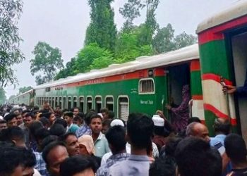 ঢাকার সঙ্গে উত্তরবঙ্গের রেল যোগাযোগ বন্ধ