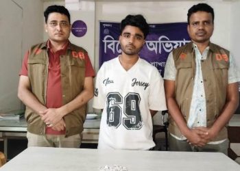 কেরানীগঞ্জে ডিবির অভিযানে দুই মাদক ব্যবসায়ী গ্রেপ্তার