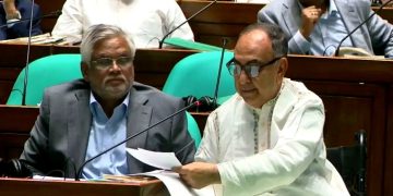 চিকিৎসার মাঝপথেই মানুষের টানে ফিরে এসেছি: মির্জা আব্বাস