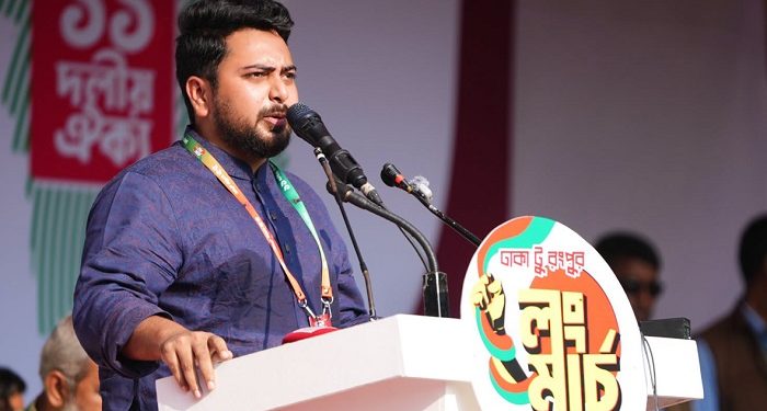 হেলিকপ্টারে পালাবেন নাকি সম্মানের সঙ্গে পদত্যাগ করবেন