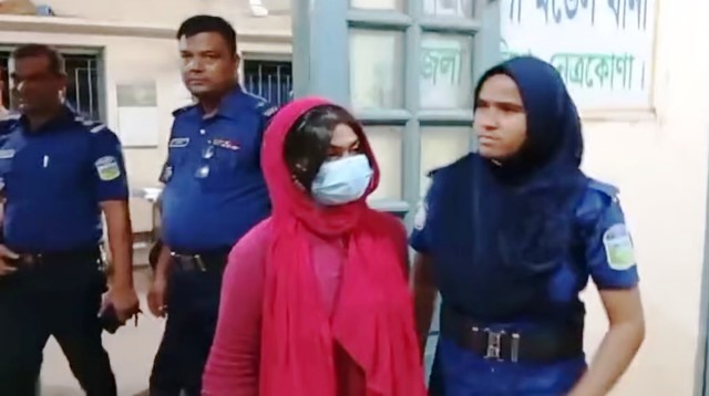 ফ্যামিলি কার্ড জালিয়াতির অভিযোগ: এনসিপি নেত্রী দল থেকে বহিষ্কার