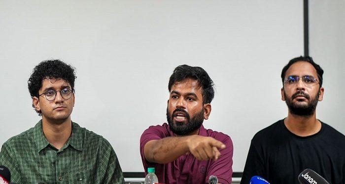 অভিজিৎসহ ‘তেলাপোকা পার্টির’ শীর্ষ তিন নেতা আটক