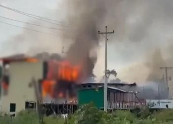 কক্সবাজারের ইনানীতে রিসোর্টে আগুন, নিহত ৫