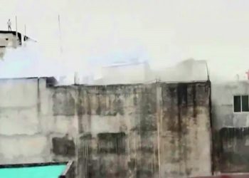 রাজধানীর পুরান ঢাকায় ভয়াবহ আগুন, নিয়ন্ত্রণে ৫ ইউনিট
