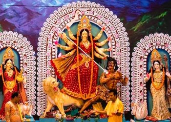 আজ মহাঅষ্টমী ও কুমারী পূজা