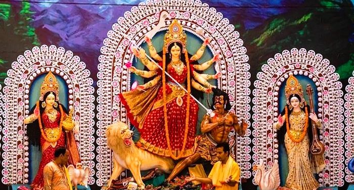 আজ মহাঅষ্টমী ও কুমারী পূজা