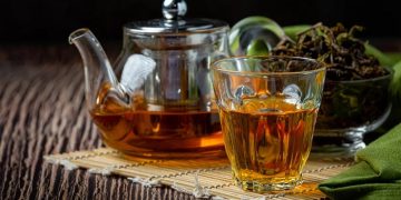খাবার খাওয়ার পরে গ্রিন টি পান করলে কী হয়?