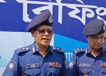 সরকার অনুমোদন দিলে ক্রসফায়ার করতেও পিছপা হবে না পুলিশ: আইজিপি