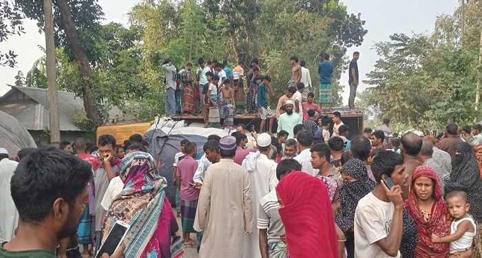 কুড়িগ্রামে ট্রাকচাপায় অটোর ৫ যাত্রী নিহত