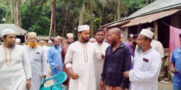লোহাগড়ায় নিহত স্বেচ্ছাসেবকদল নেতার পরিবারের পাশে বাচ্চু এমপি