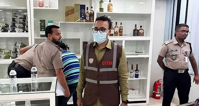 সালমান মুক্তাদিরের শ্বশুরের ৪ মদের গুদাম সিলগালা