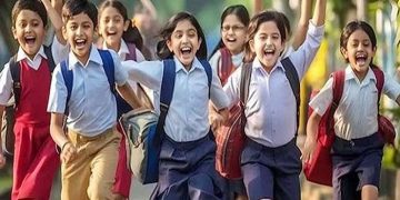 দুর্গাপূজায় শিক্ষাপ্রতিষ্ঠানে দীর্ঘ ছুটি